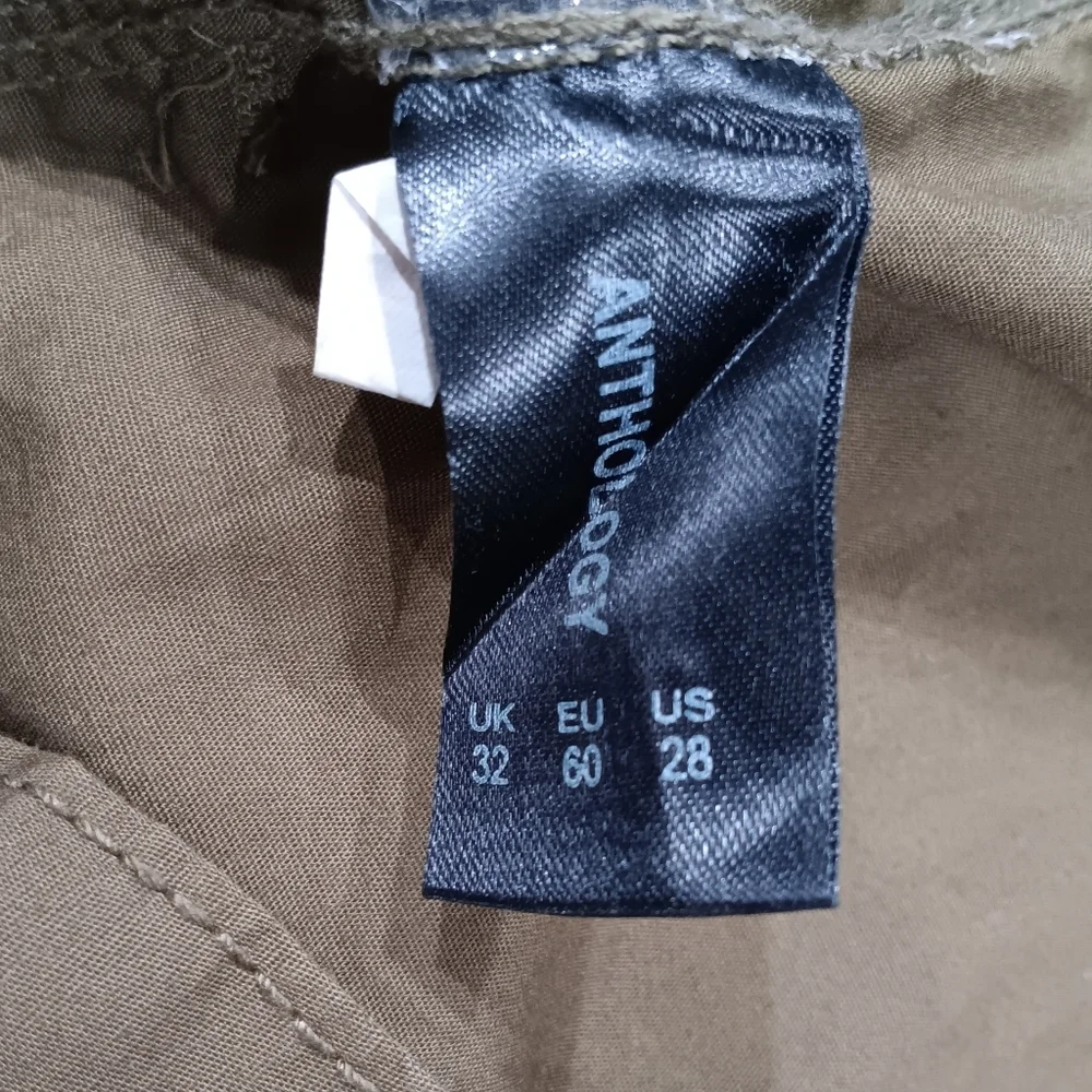 Anthology Cargo Short Pants Plus Size Women's 28 Army Green Lightweight - NWOT - Picture 9 of 10
